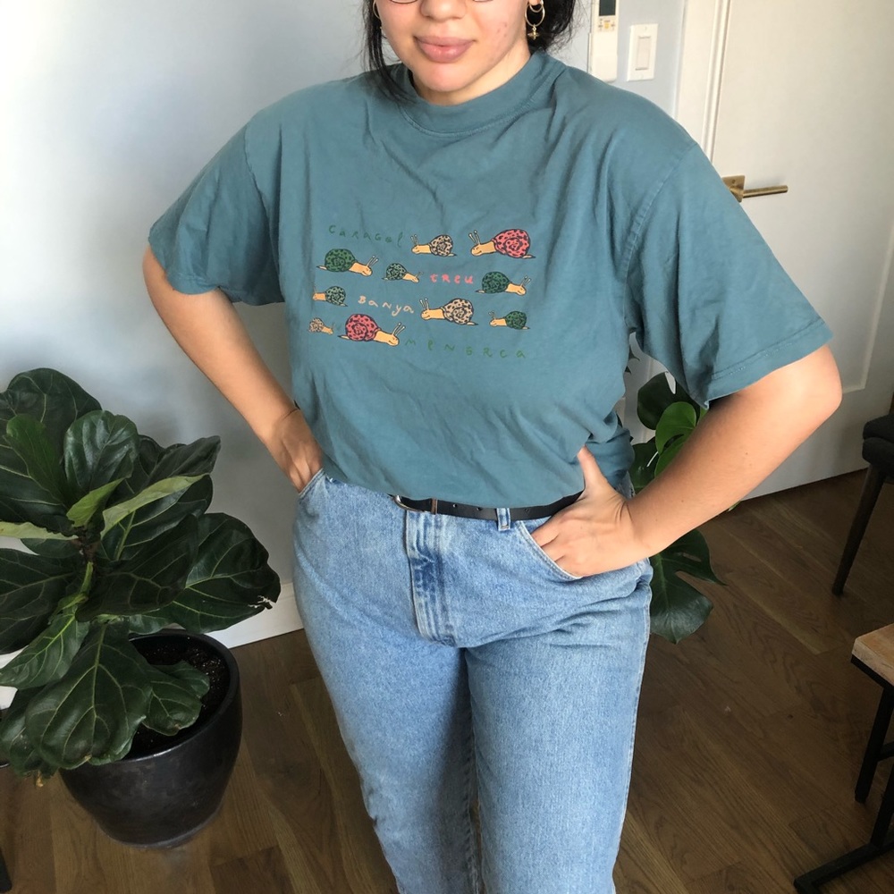 Men’s large teal Cyan vintage snail tee tshirt